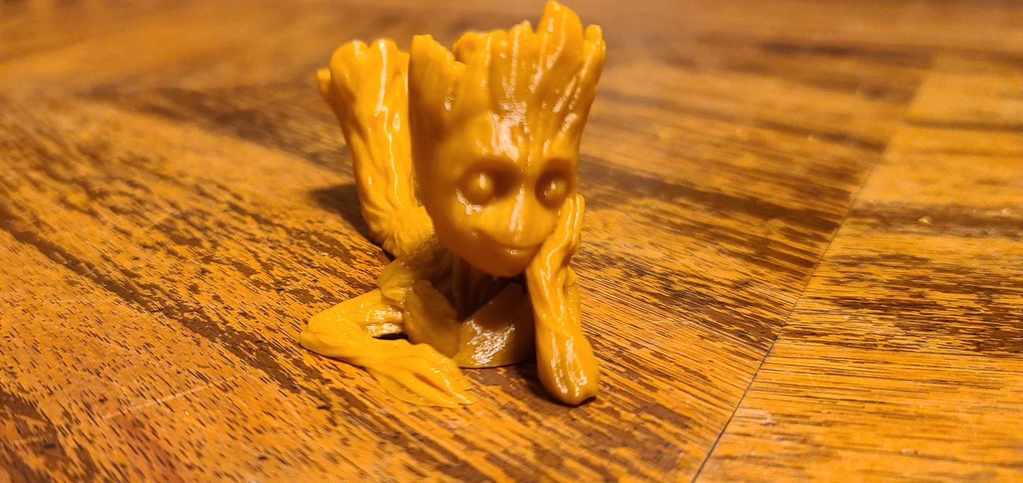 Groot laying Down
