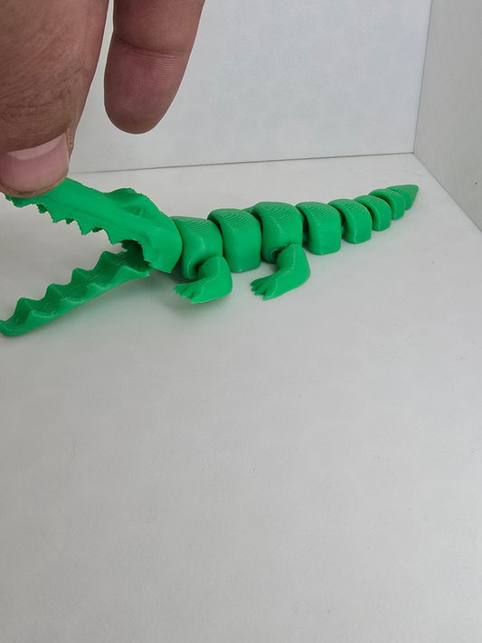 Alligator (opening mouth) - Erratically Eccentric Creations