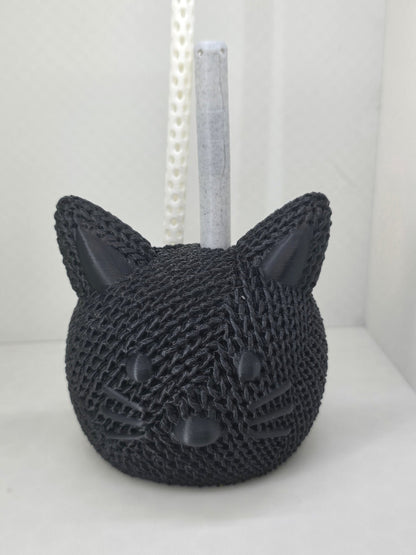 Cat knitted pencil holder - Erratically Eccentric Creations